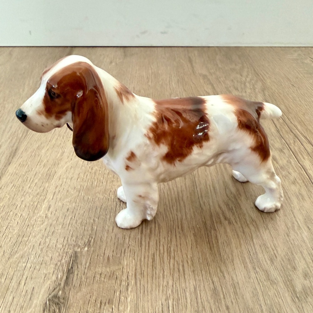 Vtg Royal Doulton Vintage Cocker Spaniel Dog Bone China England Figurine HN 1037